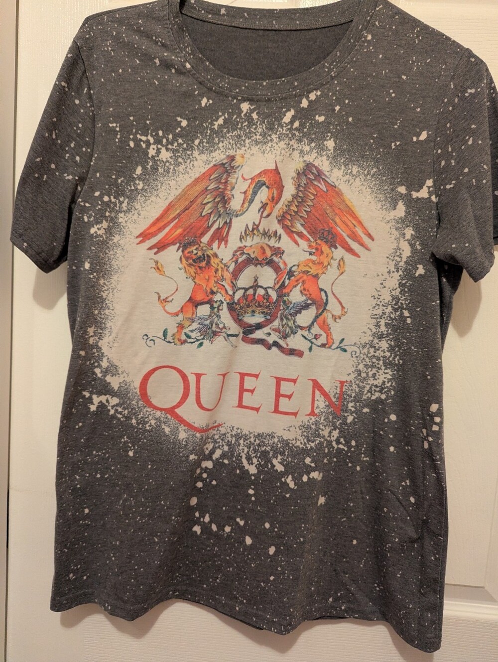 Queen Classic Crest Logo Band Tee Shirt L